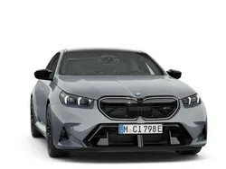 Saphirschwarz metallic Neu 2025 BMW M5 Performance Limousine | 133.599 € (Guter Preis)