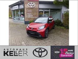 Chili red perleffekt/dach myst Neu 2025 Toyota Aygo Kleinwagen | 21.680 €