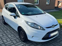 Weiß Gebraucht 2010 Ford Fiesta Trend Kleinwagen | 2.350 € (Guter Preis)