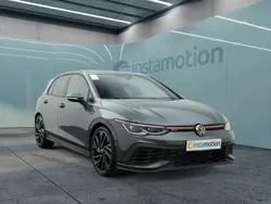 Grau Gebraucht 2023 VW Golf VIII GTI Limousine | 35.248 € (Etwas zu teuer)