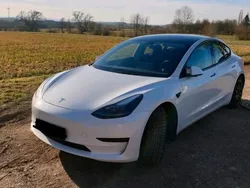Weiß Gebraucht 2023 Tesla Model 3 Limousine | 31.000 € (Etwas zu teuer)