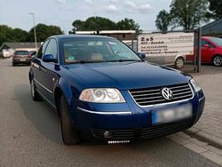 Blau Gebraucht 2002 VW Passat Limousine | 2.500 €