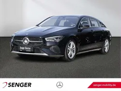 Unilack nachtschwarz Gebraucht 2024 Mercedes CLA180 Shooting Brake Kombi | 29.970 €