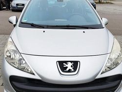 Silber Gebraucht 2006 Peugeot 207 Kleinwagen | 3.800 €