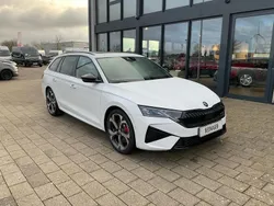 Moonwhite metallic Neu 2024 Skoda Octavia RS Kombi | 41.575 € (Etwas zu teuer)