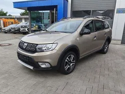 Beige dune (beige dune) Gebraucht 2018 Dacia Logan Stepway Limousine | 9.700 € (Guter Preis)