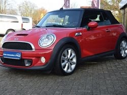 Rot Gebraucht 2015 Mini Cooper S Kleinwagen | 15.990 € (Etwas zu teuer)
