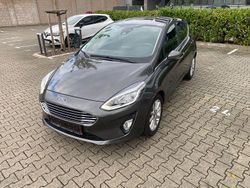 Grau Gebraucht 2018 Ford Fiesta Active Kleinwagen | 7.990 € (Fairer Preis)