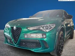 Grün Gebraucht 2024 Alfa Romeo Stelvio Quadrifoglio SUV | 75.900 €
