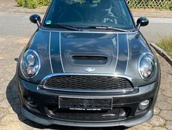Grau Gebraucht 2011 Mini John Cooper Works Kleinwagen | 12.500 € (Fairer Preis)