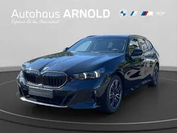 Black sapphire Neu 2025 BMW 540 M Sport Kombi | 77.400 € (Superpreis)