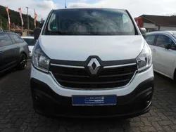 Weiß Gebraucht 2021 Renault Trafic Komfort Van | 20.600 € (Superpreis)