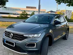 Grau Gebraucht 2019 VW T-Roc IQ Drive SUV | 18.700 € (Fairer Preis)