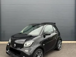 Schwarz Gebraucht 2019 Smart ForTwo Cabrio Cabrio | 18.900 € (Teuer)