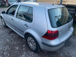 Silber Gebraucht 2000 VW Golf Limousine | 750 € (Superpreis)