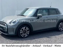 Grau Gebraucht 2021 Mini ONE Classic Kleinwagen | 17.200 € (Etwas zu teuer)