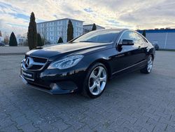Obsidianschwarz Gebraucht 2015 Mercedes E200 Sport Edition Coupé | 18.990 € (Fairer Preis)