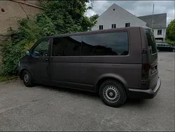 Braun Gebraucht 2005 VW T5 Van | 4.300 € (Etwas zu teuer)