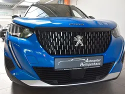 Blau Gebraucht 2023 Peugeot 2008 GT SUV | 19.980 € (Fairer Preis)