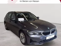 Mineralgrau metallic Gebraucht 2022 BMW 318 Advantage Kombi | 19.990 € (Guter Preis)