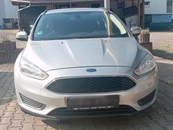 Silber Gebraucht 2015 Ford Focus Kombi | 4.800 €