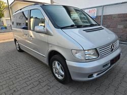 Silber Gebraucht 2001 Mercedes V280 Van / Kleinbus | 7.600 €