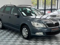 Grau Gebraucht 2012 Skoda Octavia Family Kombi | 7.777 € (Fairer Preis)