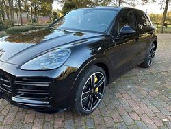 Schwarz Gebraucht 2020 Porsche Cayenne Turbo S SUV | 89.500 €