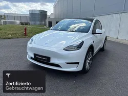 Weiß Gebraucht 2023 Tesla Model Y SUV | 38.000 € (Teuer)