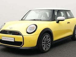 Gelb Gebraucht 2024 Mini Cooper S Classic Kleinwagen | 25.660 € (Guter Preis)