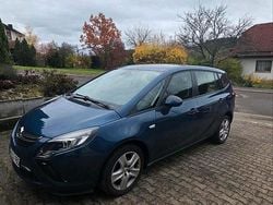 Blau Gebraucht 2016 Opel Zafira Tourer Van / Kleinbus | 11.900 € (Teuer)