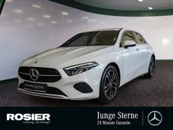 Weiss / polarweiß Gebraucht 2024 Mercedes A180 Advanced Plus Limousine | 27.890 € (Superpreis)