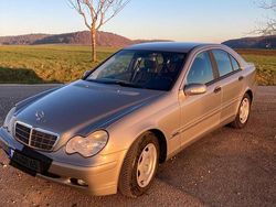 Gebraucht 2003 Mercedes C220 Limousine | 1.899 €