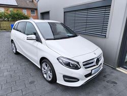 Weiß Gebraucht 2015 Mercedes B180 Urban Van / Kleinbus | 16.990 € (Fairer Preis)
