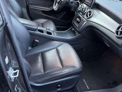 Grau Gebraucht 2013 Mercedes CLA220 AMG Limousine | 17.600 € (Fairer Preis)