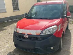 Rot Gebraucht 2017 Fiat Doblò Van / Kleinbus | 4.800 €