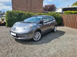 Grau Gebraucht 2016 Nissan Leaf Acenta Kleinwagen | 8.500 € (Fairer Preis)