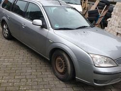 Silber Gebraucht 2006 Ford Mondeo Ghia Limousine | 999 € (Guter Preis)