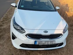 Weiß Gebraucht 2019 Kia Ceed Sport Kombi | 14.900 € (Teuer)
