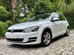 Weiß Gebraucht 2016 VW Golf VII Comfortline Limousine | 12.900 € (Fairer Preis)