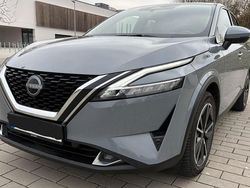 Grau Gebraucht 2024 Nissan Qashqai Tekna SUV | 27.990 € (Fairer Preis)