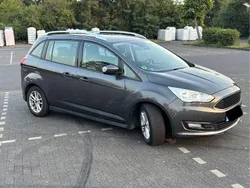 Grau Gebraucht 2016 Ford Grand C-Max Titanium Van / Kleinbus | 9.300 € (Fairer Preis)