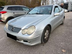 Silber Gebraucht 2002 Mercedes C200 Coupé | 3.500 € (Fairer Preis)