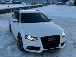 Weiß Gebraucht 2012 Audi A4 S-Line Kombi | 9.900 € (Etwas zu teuer)