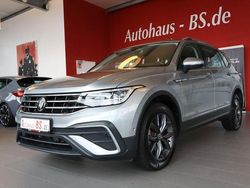 Silber Gebraucht 2024 VW Tiguan Allspace Life SUV | 29.750 € (Superpreis)