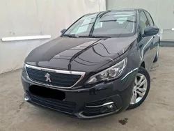 Lackierung schwarz perla nera/me Gebraucht 2018 Peugeot 308 Active Limousine | 10.200 € (Superpreis)