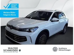 Pure white Gebraucht 2024 VW Tiguan Elegance SUV | 38.950 € (Fairer Preis)