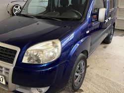 Blau Gebraucht 2008 Fiat Doblò Family Van / Kleinbus | 2.600 € (Fairer Preis)