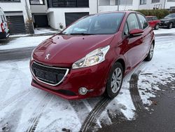 Rot Gebraucht 2013 Peugeot 208 Allure Kleinwagen | 6.550 € (Guter Preis)