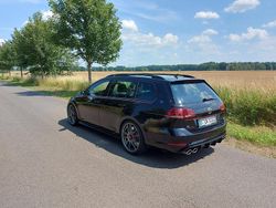 Schwarz Gebraucht 2020 VW Golf VII R Kombi | 35.000 €